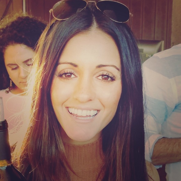 Meet your Posher, Angela - Picture 1 of 1